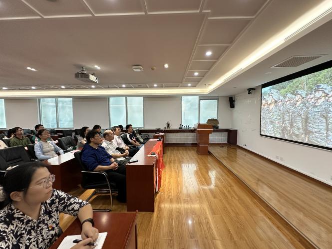 3701d15b25e84a15d8f031d592379c5e