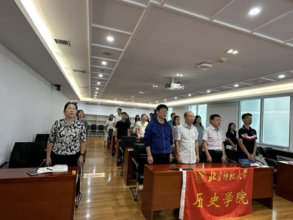 66ff5a8adc122475a6f1070ef4031060